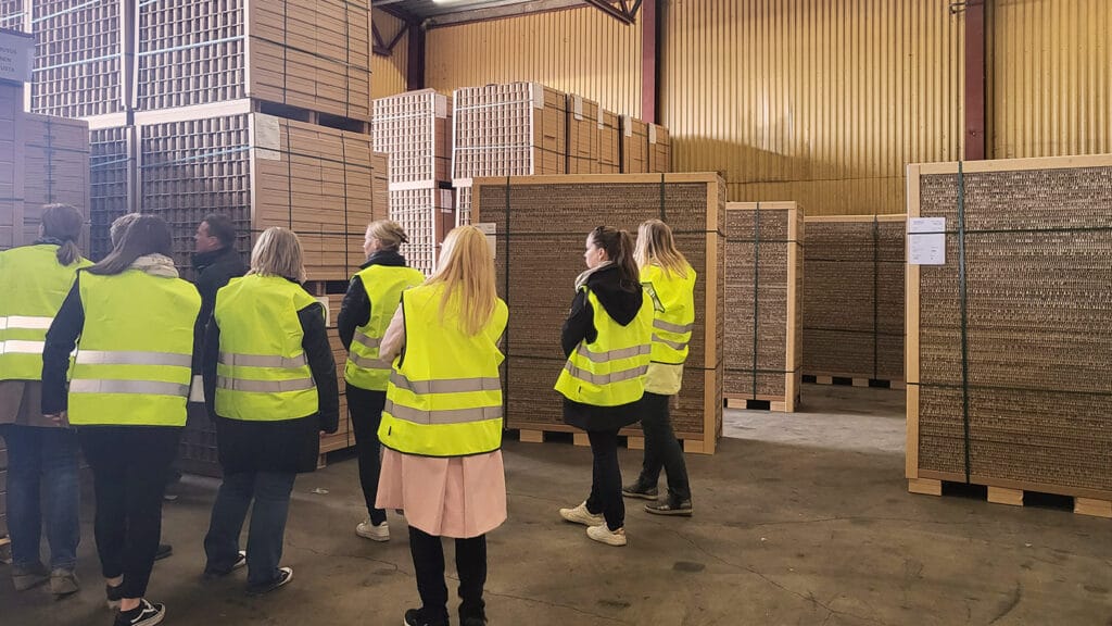 Eltete TPM team visiting the warehouse